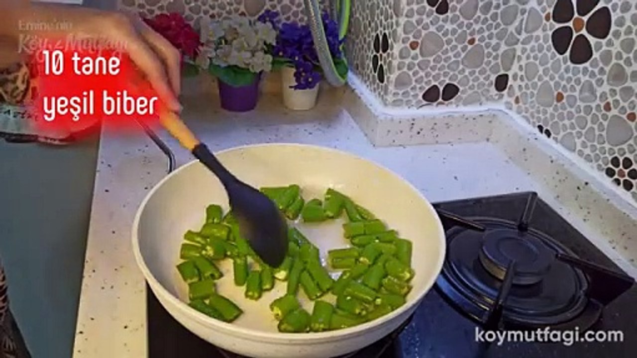 Evde 1 Kaşık Un ve Biberiniz Varsa Mutlaka Bu Tarifi Kahvaltı Sofralarınızda Deneyin✅ | Köy Mutfağı