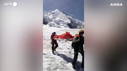 Peru', ritrovato dopo 22 anni su una vetta innevata il corpo mummificato di uno scalatore