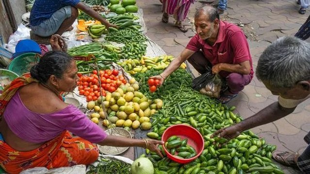 देशभर में सब्जियों के दाम बढ़े, महंगाई से बिगड़ा लोगों के घर का बजट