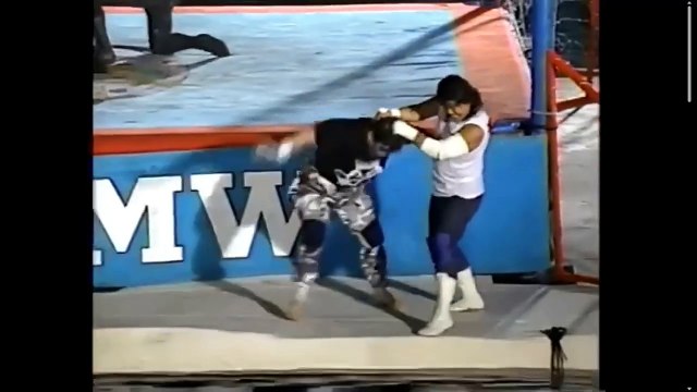 FMW Exploding Swimming Pool Deathmatch Atsushi Onita,Katsutoshi Niiyama & Mr. Gannosuke vs. Mr. Pogo, The Gladiator & Hideki Hosaka 92594