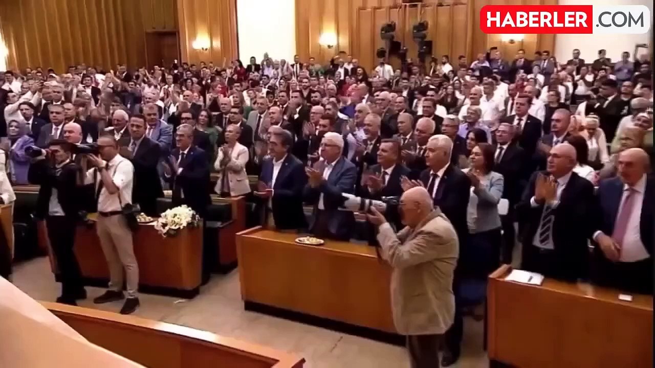 CHP lideri Özel'den eylem çağrısı: Zam istiyorsanız ışıkları açıp kapatın
