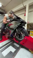 Tuning a 270+whp Kawasaki H2R