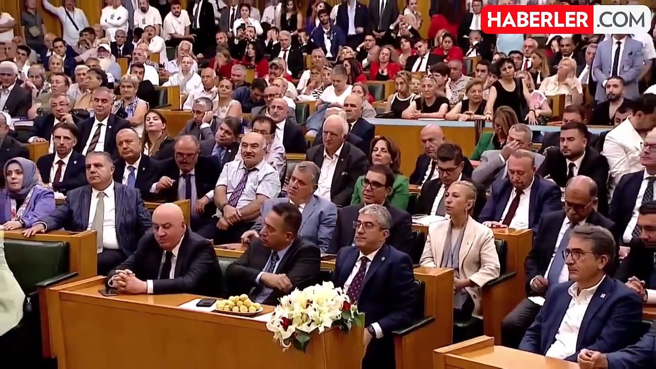 Özgür Özel'den iktidara çağrı: Asgari ücret 25 bin lira olmalı
