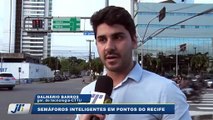 Semáforos inteligentes em pontos do Recife