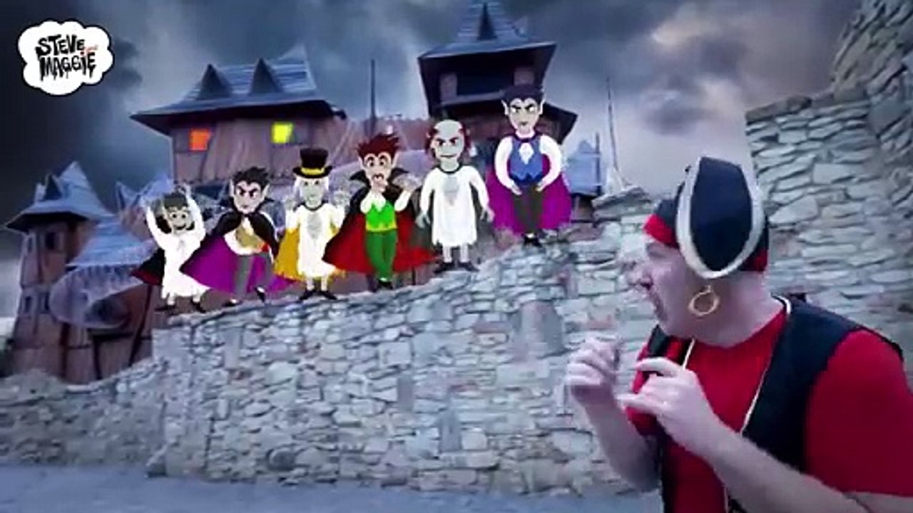 Halloween_Party_with_Steve_and_Maggie_in_Spooky_Haunted_Castle(360p)