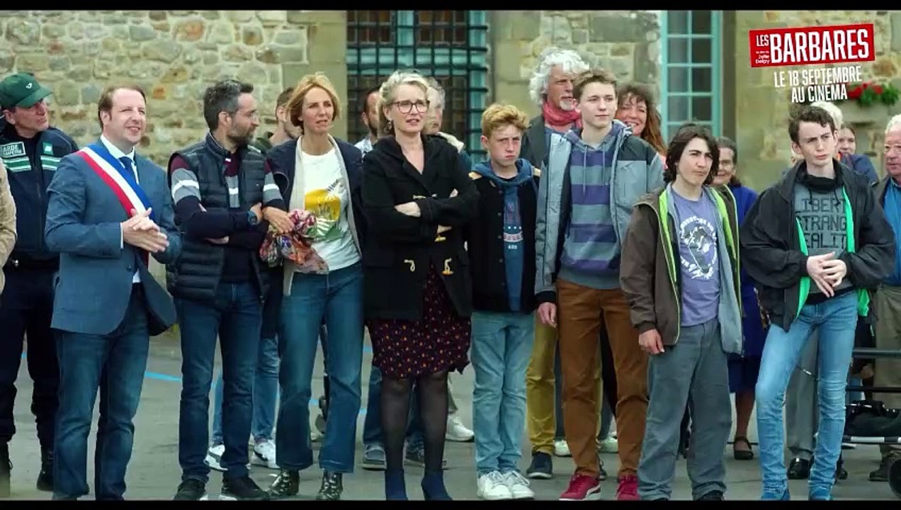 LES BARBARES Bande Annonce (2024) Comédie