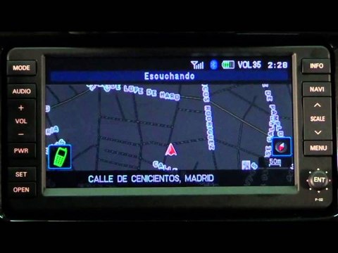 Peugeot 4008. Modelo 2012. Órdenes vocales. Link System