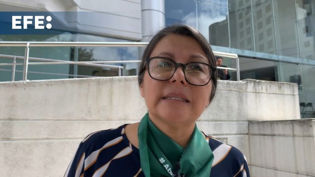 Feministas presentan una segunda demanda para exigir la despenalización total del aborto en Ecuador