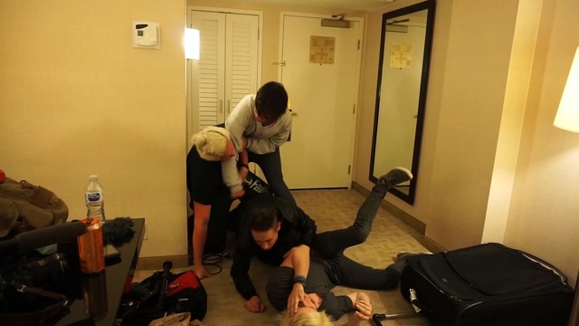 Vegan Fights 4 Meat Eaters (Onision)