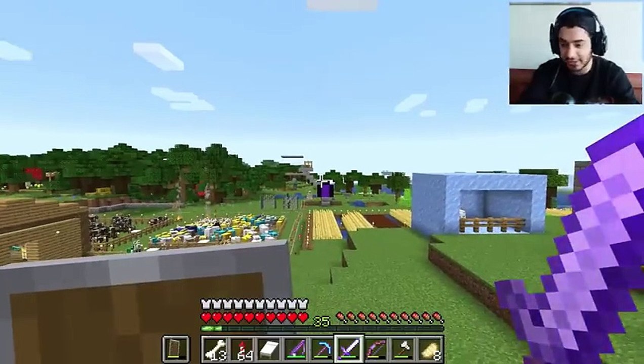 Fighting a TRIDENT Guy in Minecraft