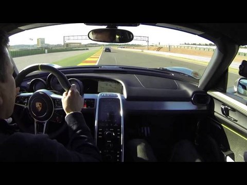 Porsche 918 Spyder. Modelo 2013. Circuito de Cheste (Valencia). Conduce Santiago Ibáñez