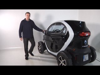 Renault Twizy. Modelo 2012. Acceso y conducción