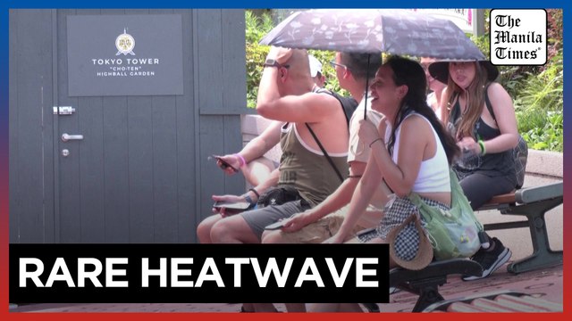 Japanese beat the heat at Tokyo Tower's 'cooling shelter'