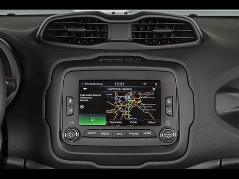 Jeep Renegade. Modelo 2015. Órdenes de voz sistema Uconnect 6.5 NAV