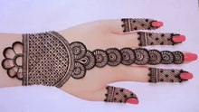 Stylish Mehndi Design