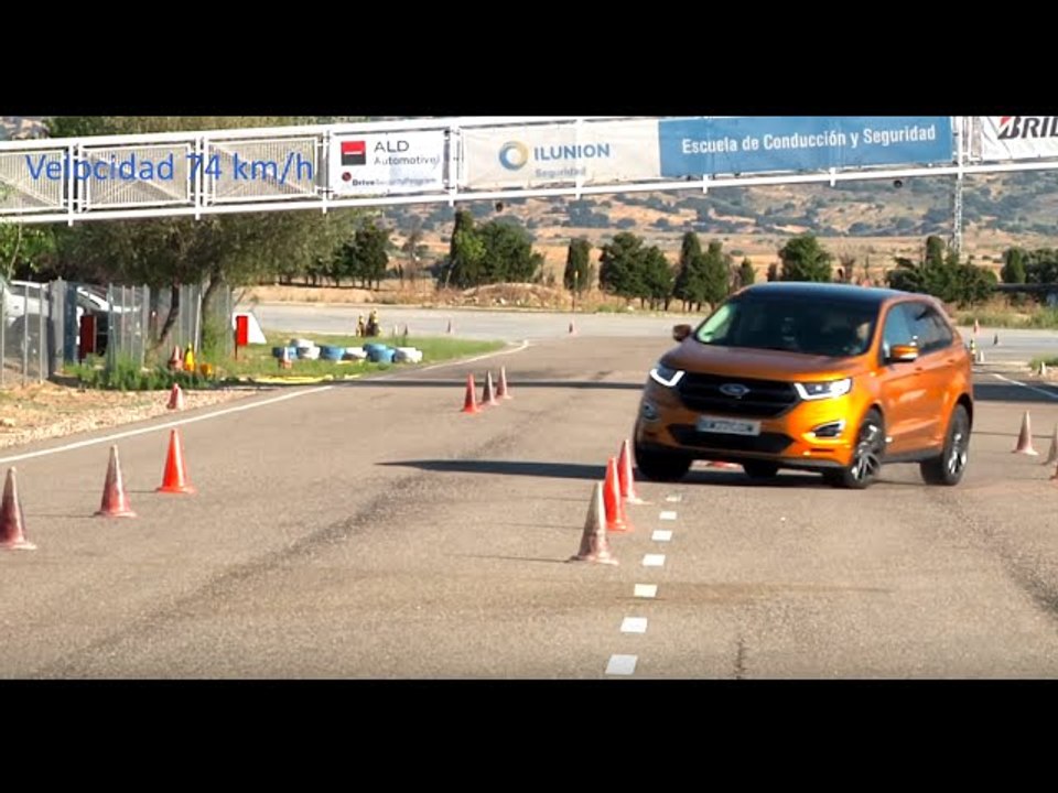 Ford Edge 2016. Maniobra de esquiva (moose test) y eslalon | km77.com