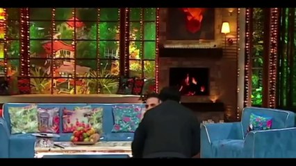 Akshay kumar funny magic trick at Kapal sharma show