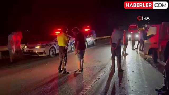 4 aracın karıştığı kazada 6 kişi yaralandı