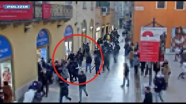Arrestati a Verona sette estremisti di destra per violenza e minacce