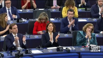 Putin’i ‘Suç Çetesi’ olarak suçladı… Rusya’dan tutuklama kararı!