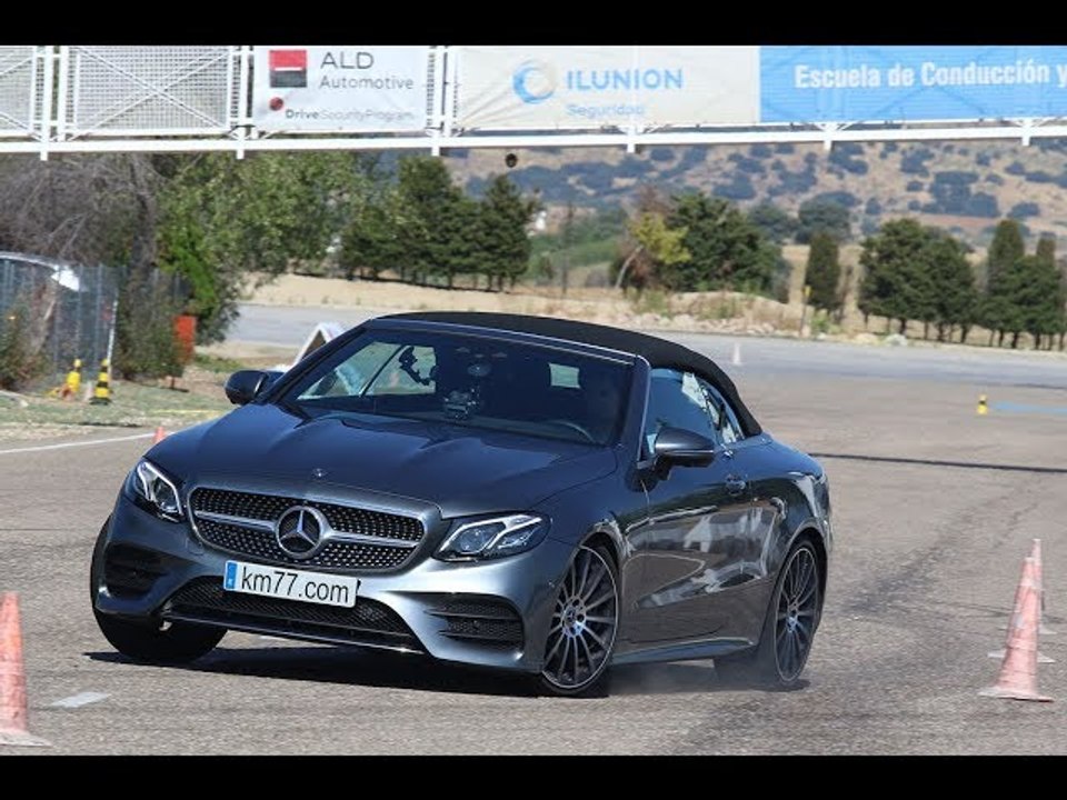 Mercedes-Benz E Cabrio 2018 - Maniobra de esquiva (moose test) y eslalon | km77.com