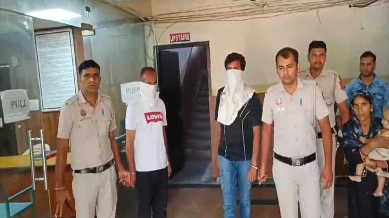 पड़ोसियों के आपसी झगड़े में चाकूबाजी,एक युवक की मौत, एक घायल, हत्या के आरोपी पिता- पुत्र गिरफ्तार