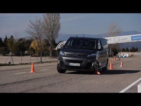 Citroën SpaceTourer 2016 - Maniobra de esquiva (moose test) y eslalon | km77.com
