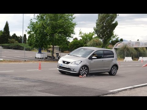 SEAT Mii Electric 2019 - Maniobra de esquiva (moose test) y eslalon | km77.com