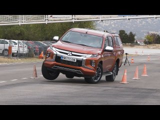 Mitsubishi L200 2019 - Maniobra de esquiva (moose test) | km77.com