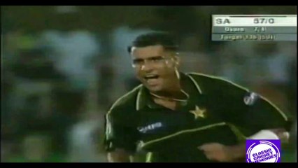 Download Video: Waqar Younis Best Bowling Video