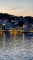L’île de Symi dans sa parure nocturne