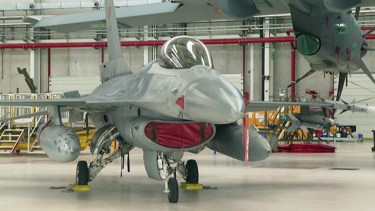 Nato-Partner liefern F-16-Kampfjets an die Ukraine aus