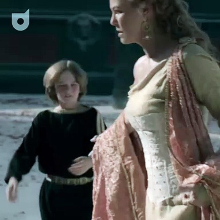 GLADIADOR II PRESENTÓ SU PRIMER AVANCE   A 24 años del estreno de la icónica película con Russell Crowe, Ridley Scott regresa para dirigir su secuela. En esta ocasión, el elenco está encabezado por Paul Mescal, Pedro Pascal, Connie Nie