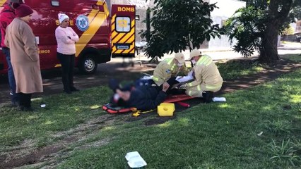 Motociclista sofre fratura na perna em acidente no Cancelli