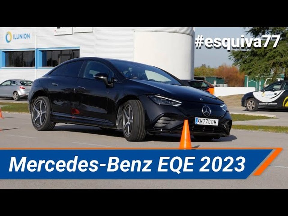 Mercedes-Benz EQE 2023 - Maniobra de esquiva  (moose test) y eslalon | km77.com