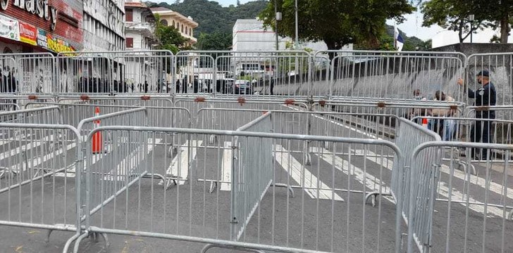 Remueven vallas alrededor de la Asamblea