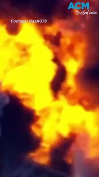 Factory fire darkens Melbourne skyline with toxic smoke