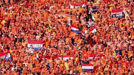 halbfinalspiel England gegen Holland Fans von beiden lagern. eskalieren in innenstadt !! #dortmund