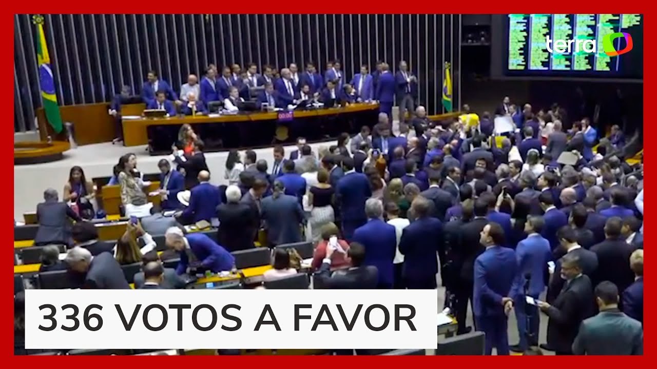 Câmara aprova texto-base de regulamentação da reforma tributária