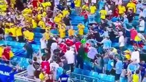 Darwin Núñez, do Uruguai, troca socos com torcedores após eliminação na Copa América