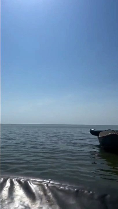 Des pecheurs filment 2 missiles en rase motte au dessus de la mer Caspienne