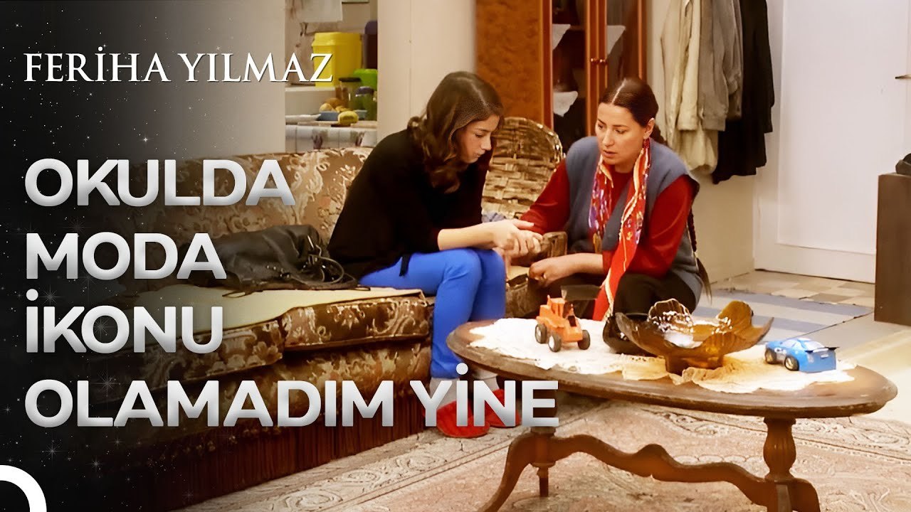 Saks Mavisi Pantolonun Moda Olduğu Zamanlar - The Kapıcı Kızı; Feriha