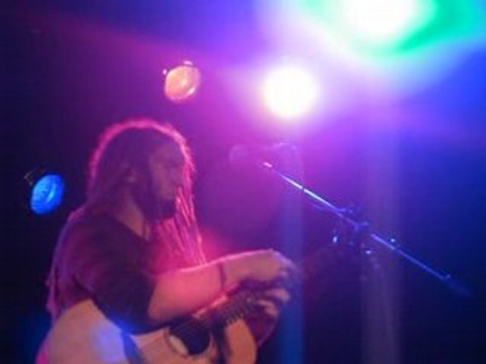 Newton faulkner à la Boule Noire