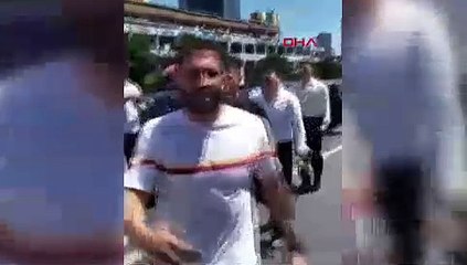 Bayrampaşa’da aniden duran düğün konvoyu zincirleme kazaya neden oldu