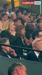 Şarkıcı Adele, penaltı atışı öncesi heyecanlı kalabalığa "Susun!" diye bağırdı