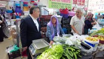 Vali Özarslan pazar yerinde Sinop’un nabzını tuttu