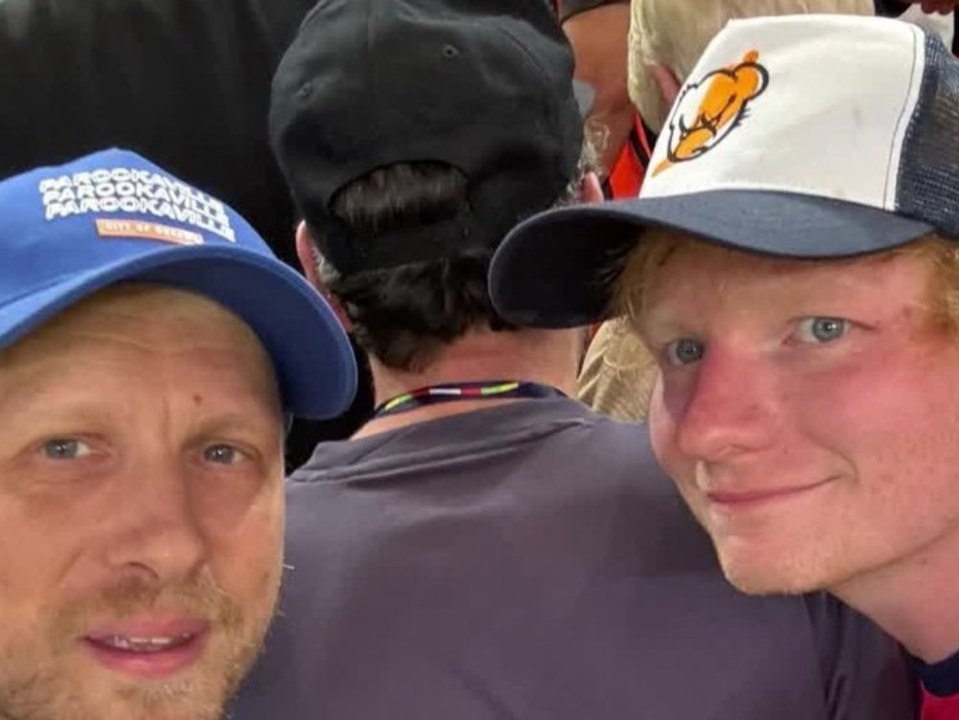 Oliver Pocher filmt Adele und Ed Sheeran bei EM-Spiel