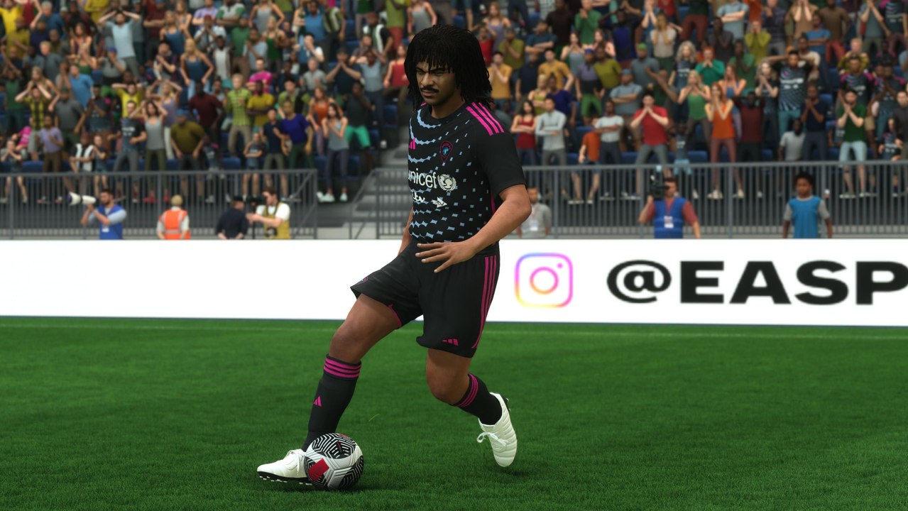 FC 24: Der perfekte Mittelfeldspieler - so erkennt ihr den Alleskönner