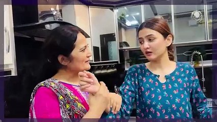 Cola bottle mein black tea dal di |sab kay sath prank ho gya | Hira Faisal | Sistrology