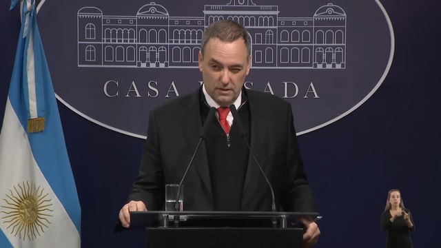 Adorni reconoció que hay conversaciones con el FMI por un nuevo acuerdo y evitó dar una fecha para la salida del cepo